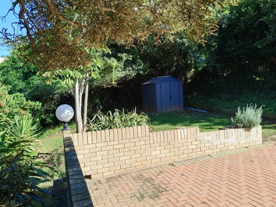 0 Bedroom Property for Sale in Wavecrest Eastern Cape